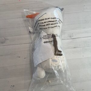 Disney Frozen Glowing Olaf Cuddle Pillow‎ in Packaging 20 inches 2014 Avon